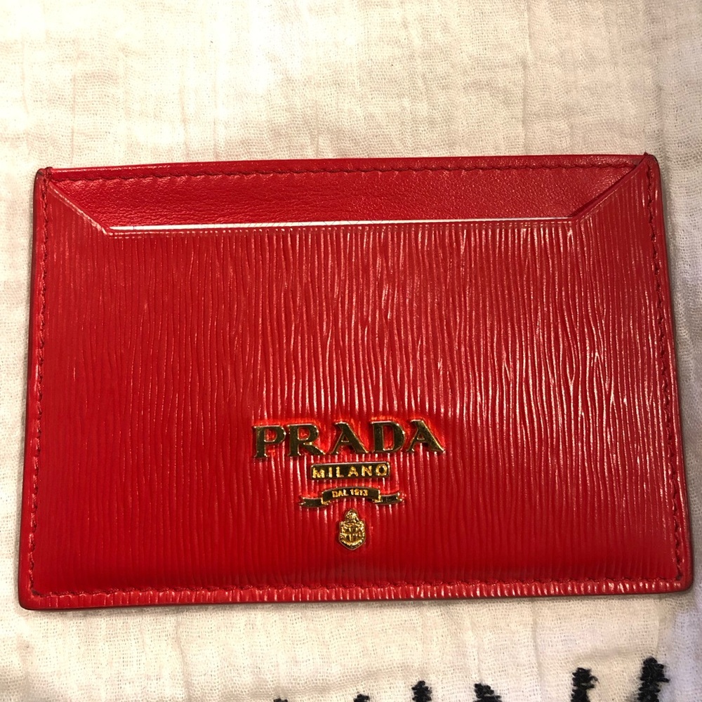 CARD HOLDER